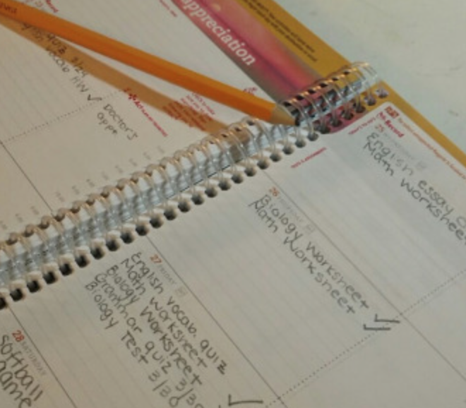 Planners+help+students+stay+organized+with+all+their+class+assignments.+