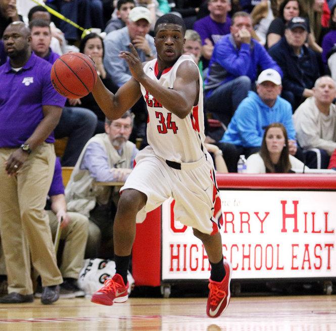 East fails to defeat West in boys basketball game