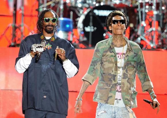 Snoop Dogg (Left) and Wiz Khalifa (Right) team up for the High Road summer tour.