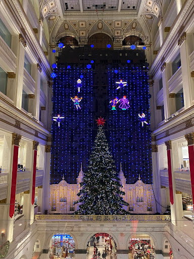 The Wanamakers exhibit featured a bright and cheerful Christmas tree 