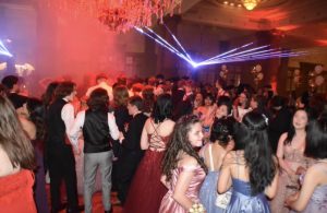 Easts Class of 2022 dances the night away at Senior Prom 2022.