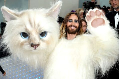 Jared Leto honored Karl Lagerfeld’s cat, Choupette, at the 2023 Met Gala on May 1. 