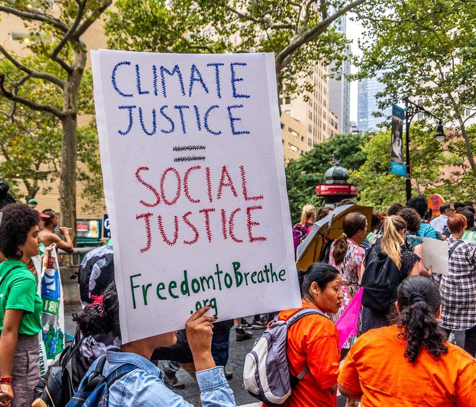 Iran faces an environmental crisis. Why Climate Change Is a Matter of Justice by Jolin Li is licensed under CC BY-ND-NC 1.0.
