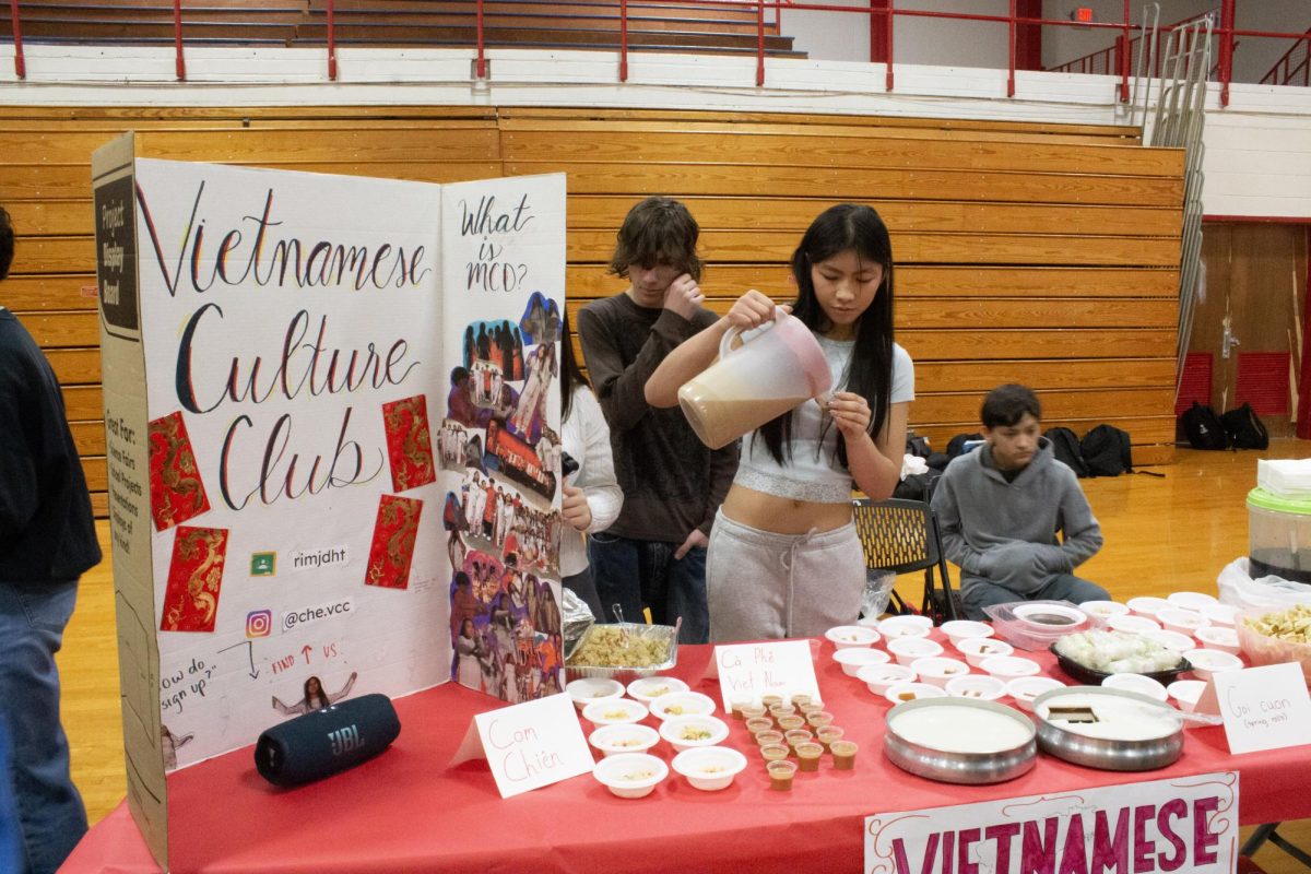 The Vietnamese Culture Club offers cà phê at their MCD booth.
