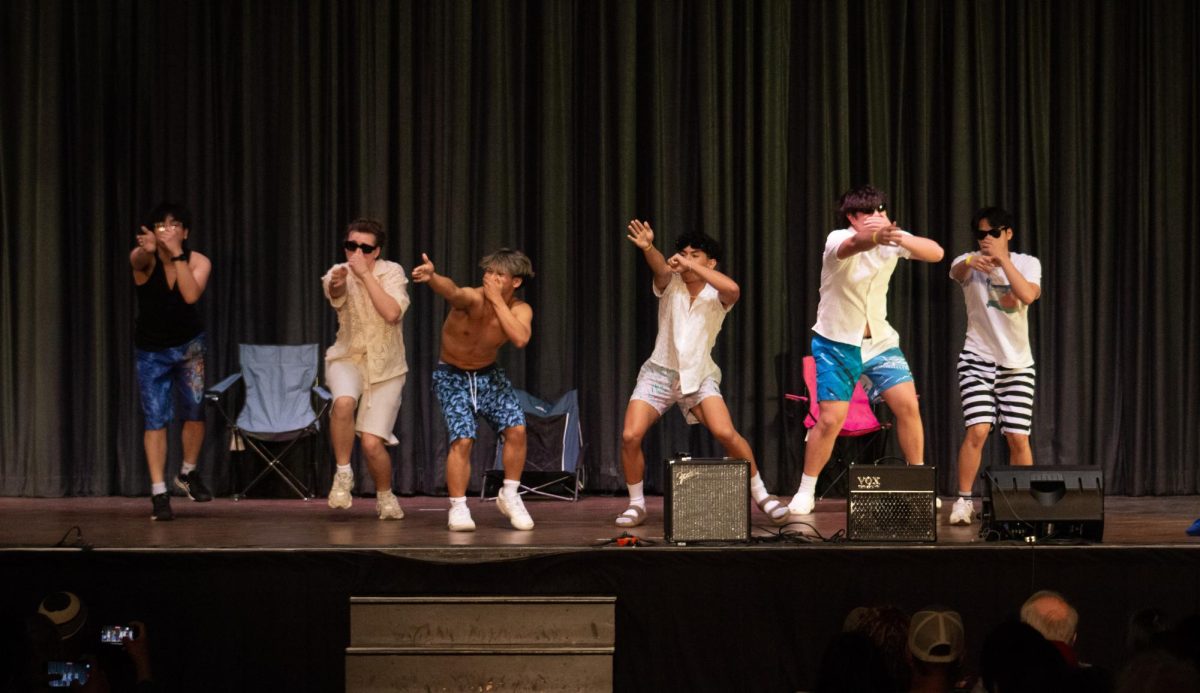 Mr. Buco and the members of his act do the viral trend "scuba."